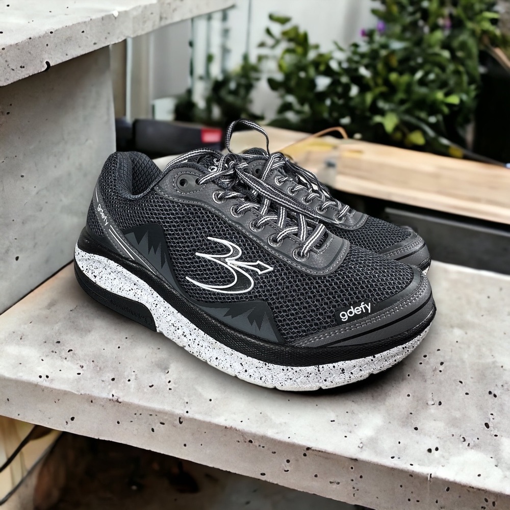 G-defy Gravity Defyer Mighty Walk sneakers back/knee pain relief women's 7.5